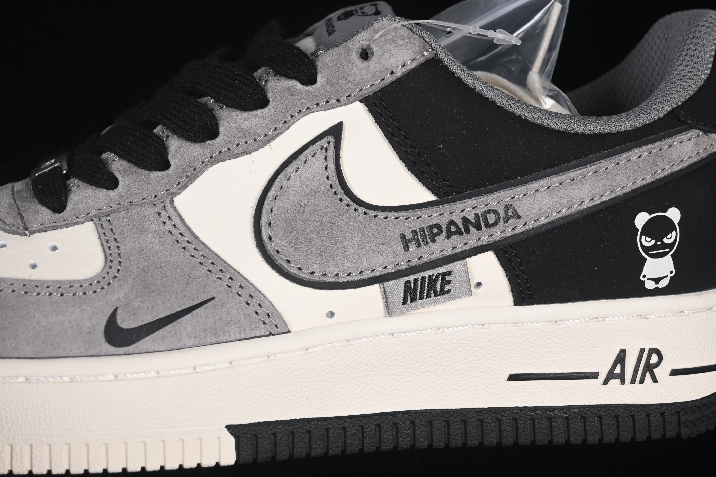 All categories Nk Air Force 1 Air Force series Nk Air Force 1 Low Air Force low-top Nike Air Force 1'07 Low Violent Bear joint black and gray stitching Air Force 1 low-top casual sneakers XD9314-611